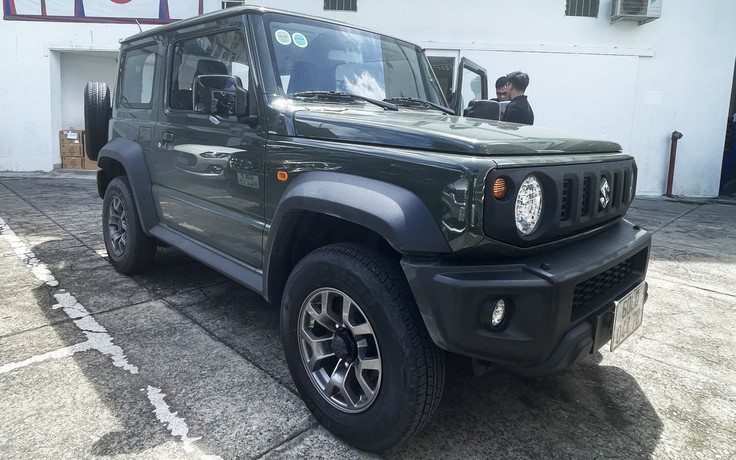 Suzuki Jimny ‘hét’ giá lên tới 900 triệu đồng, không hẹn ngày giao xe tại Việt Nam