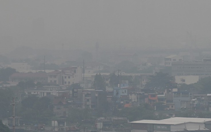 Khói bụi núi lửa bao trùm thủ đô Philippines Khói bụi núi lửa bao trùm thủ đô Philippines