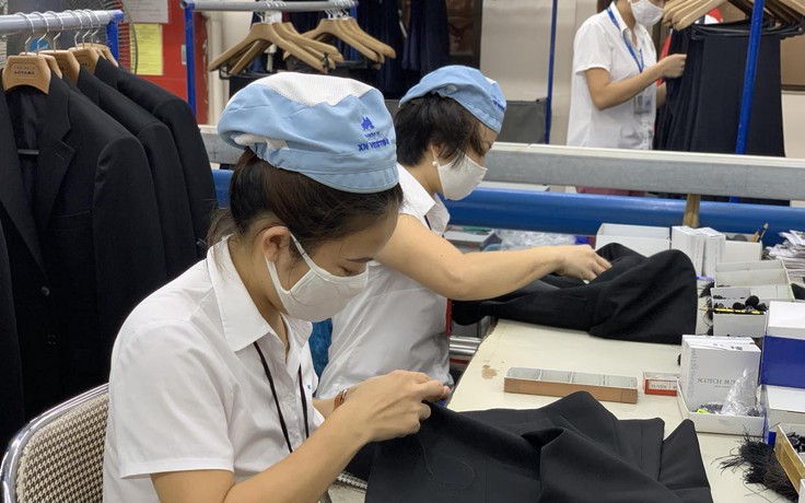 Chính phủ đốc thúc trình phương án lương tối thiểu vùng năm 2024 Chính phủ đốc thúc trình phương án lương tối thiểu vùng năm 2024