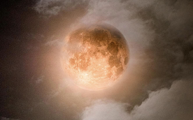 Trung thu tối nay xuất hiện siêu trăng cuối cùng 2023: Vì sao gọi là Trăng Ngô?