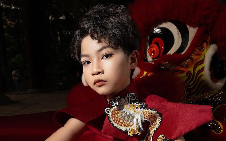 Người mẫu nhí Phong Thiên: Luôn biết ơn sự dạy dỗ của danh ca Ngọc Sơn Người mẫu nhí Phong Thiên: Luôn biết ơn sự dạy dỗ của danh ca Ngọc Sơn