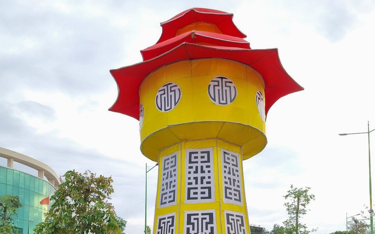 Lễ hội rước đèn trung thu Phan Thiết trở lại sôi nổi sau nhiều năm gián đoạn Lễ hội rước đèn trung thu Phan Thiết trở lại sôi nổi sau nhiều năm gián đoạn