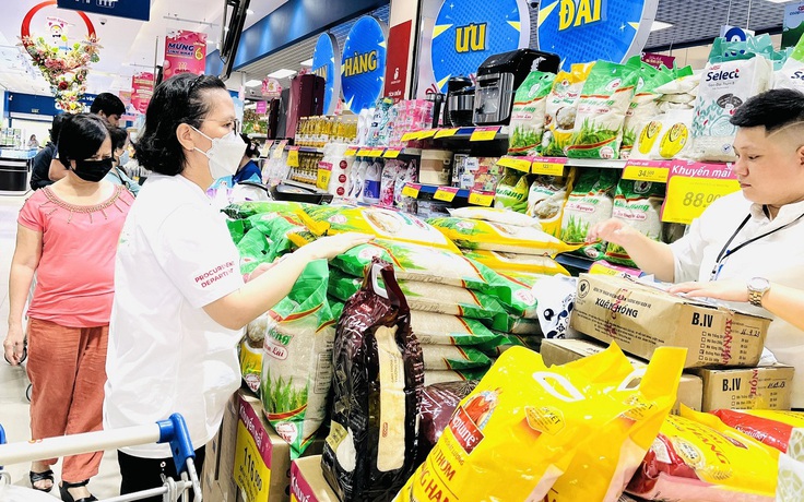 Hơn 500 mặt hàng thiết yếu được siêu sale tại Saigon Co.op Hơn 500 mặt hàng thiết yếu được siêu sale tại Saigon Co.op