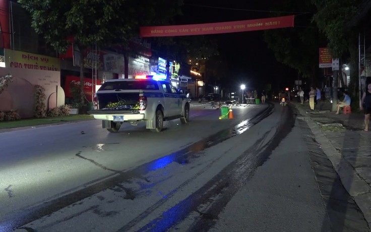 Hà Giang: Va chạm giữa 2 xe máy 'kẹp' 3 chạy ngược chiều, 3 người tử vong