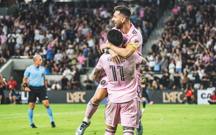 Messi khiến ca sĩ Selena Gomez tròn mắt kinh ngạc khi Inter Miami hạ Los Angeles FC Messi khiến ca sĩ Selena Gomez tròn mắt kinh ngạc khi Inter Miami hạ Los Angeles FC