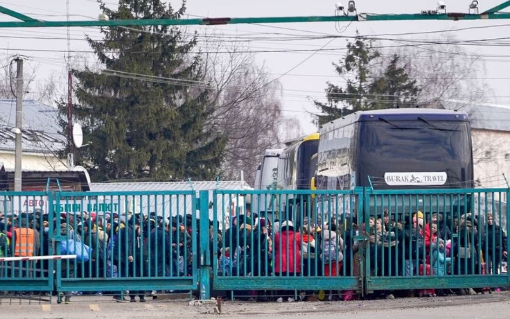 Nhiều người Ukraine trốn quân dịch ra nước ngoài, nghị sĩ đề xuất truy tố, dẫn độ