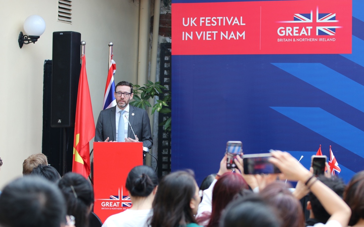 Trải nghiệm văn hóa Anh giữa thủ đô Hà Nội