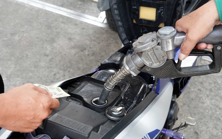 Giá xăng dầu hôm nay 11.1.2024: Xăng trong nước tăng bao nhiêu đồng/lít?