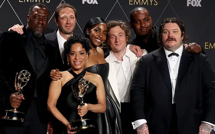 'Succession, The Bear' và 'Beef' thắng lớn giải Emmy 2024