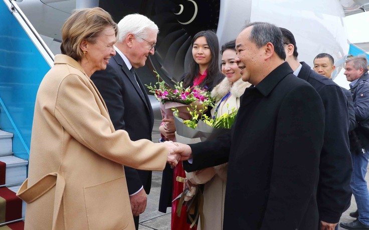 Tổng thống Đức đến Hà Nội, bắt đầu thăm cấp nhà nước tới Việt Nam