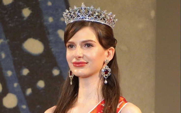 Mỹ nhân Ukraine gây tranh cãi khi đăng quang Hoa hậu Nhật Bản