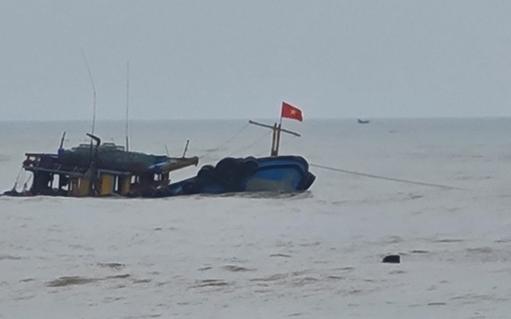 Quảng Bình: Liên tiếp 2 vụ chìm tàu cá, 3 thuyền viên mất tích