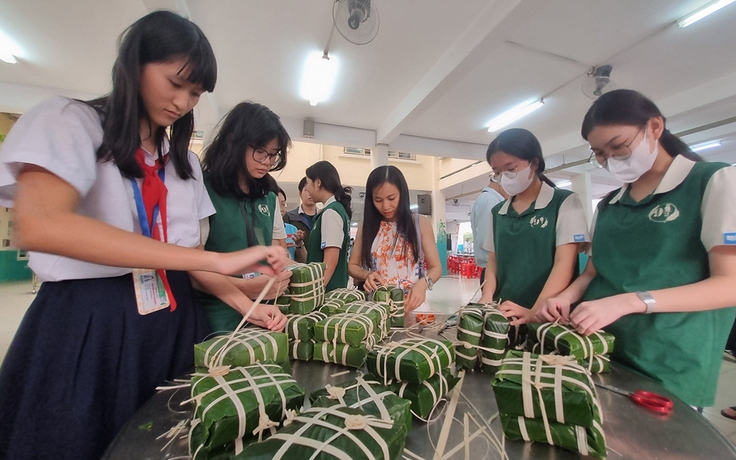 Học sinh hiến kế vui xuân mà vẫn 'học'