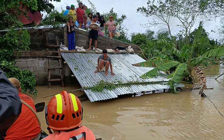 Bão Trà Mi làm 14 người chết tại Philippines dù chưa đổ bộ