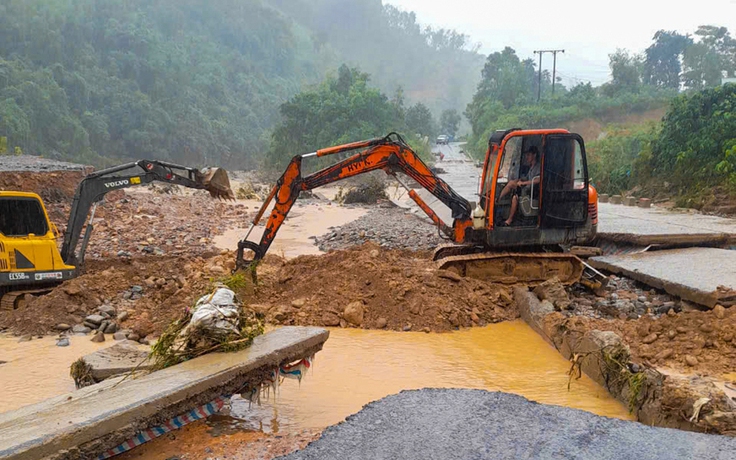 Khắc phục thiệt hại và cứu trợ vùng lũ Quảng Bình, Quảng Trị