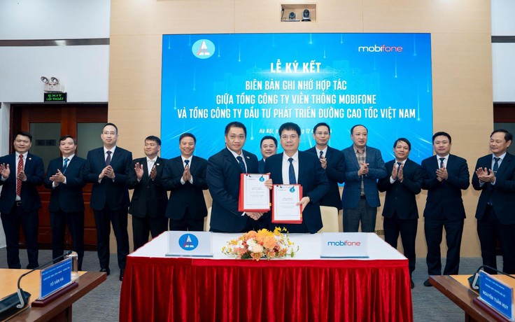 MobiFone ký biên bản hợp tác với TCT Đầu tư phát triển đường cao tốc Việt Nam
