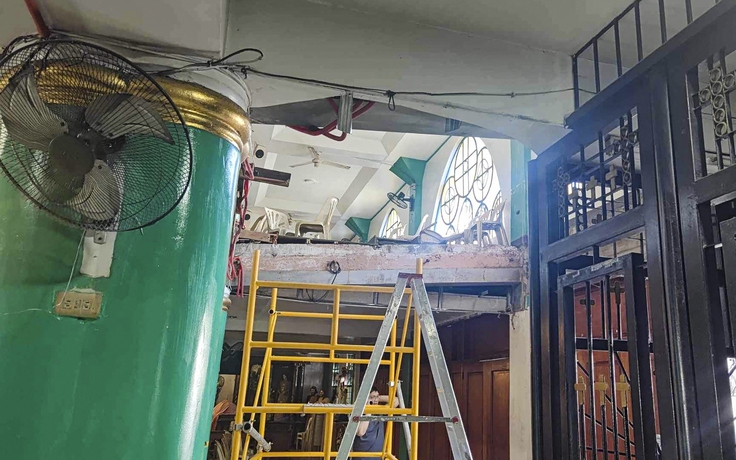Sập ban công nhà thờ ở Philippines: 1 người chết, 53 người bị thương