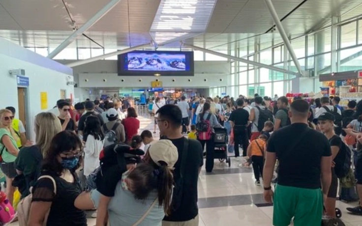 Vụ 300 khách Đài Loan bị bỏ rơi ở Phú Quốc: Yêu cầu Kiên Giang làm rõ