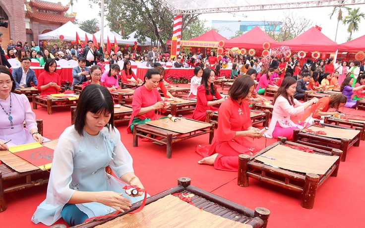 Hải Phòng: Khai bút, viết thư pháp tại Khu tưởng niệm Trạng nguyên Lê Ích Mộc