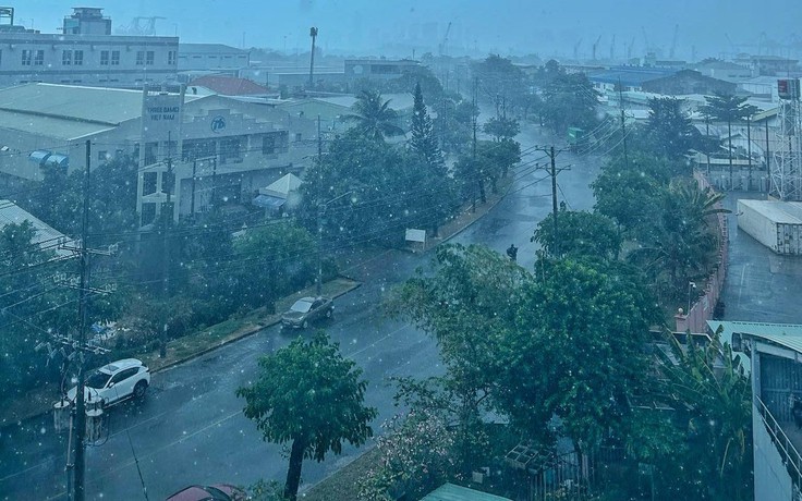 TP.HCM đón cơn mưa giải nhiệt sau 18 ngày nắng nóng bất thường