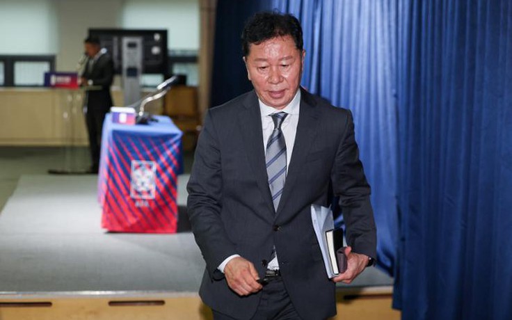Báo Hàn Quốc: ‘Ông Chung Hae-sung đã vượt thẩm quyền, phớt lờ KFA để chọn HLV mới’