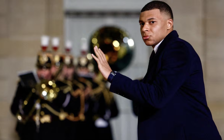 Tổng thống Pháp Macron đã nói gì với Mbappe?