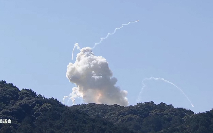 Tên lửa Nhật Bản phát nổ vài giây sau khi phóng