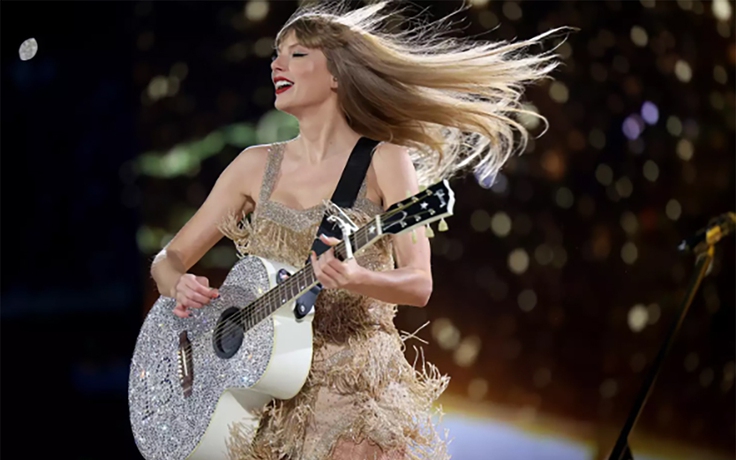 Phim ca nhạc 'Taylor Swift: The Eras Tour' tiếp tục phá kỷ lục khi phát trực tuyến