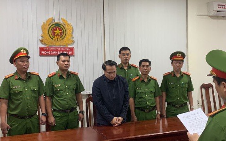 'Đại án' đăng kiểm: Cựu cục trưởng Đặng Việt Hà chịu trách nhiệm về hơn 40 tỉ đồng nhận hối lộ