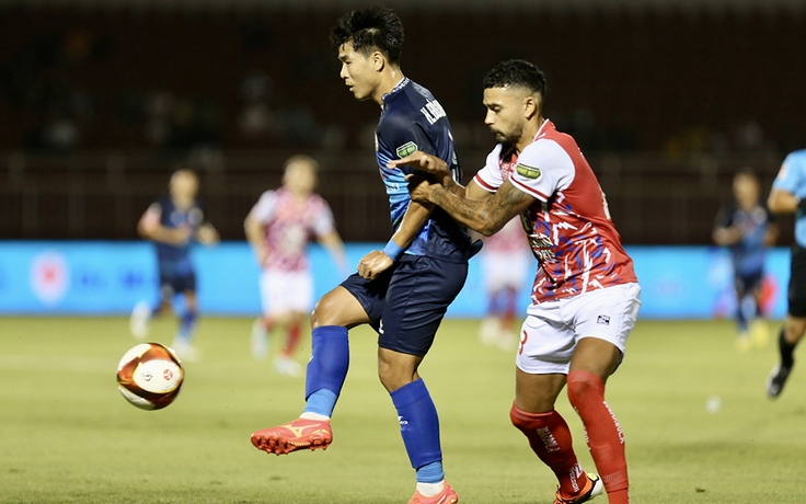 Trông chờ quá nhiều vào cầu thủ ngoại, các CLB V-League khốn đốn