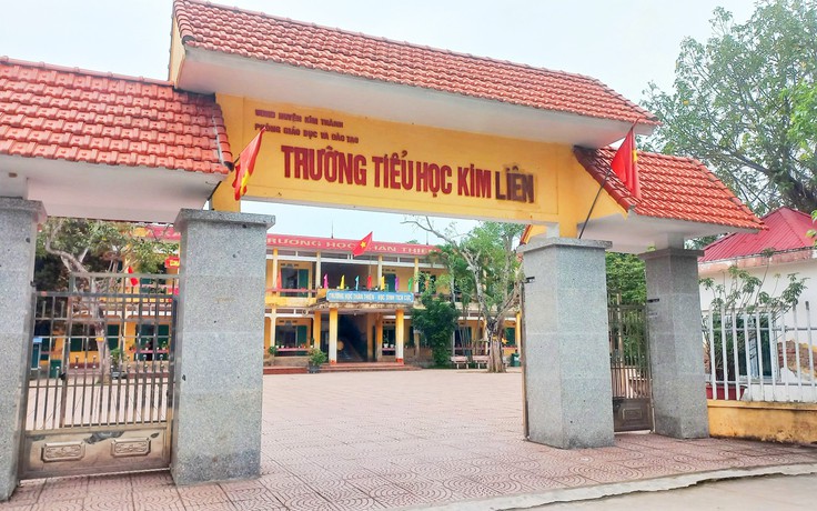 Đề nghị cách mọi chức vụ trong Đảng một hiệu trưởng trường tiểu học