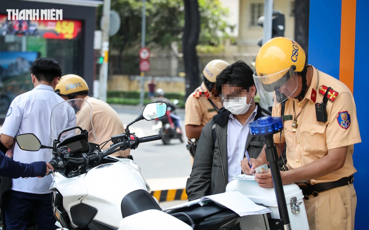 Rà soát các hộ giữ xe học sinh không đúng quy định quanh trường học