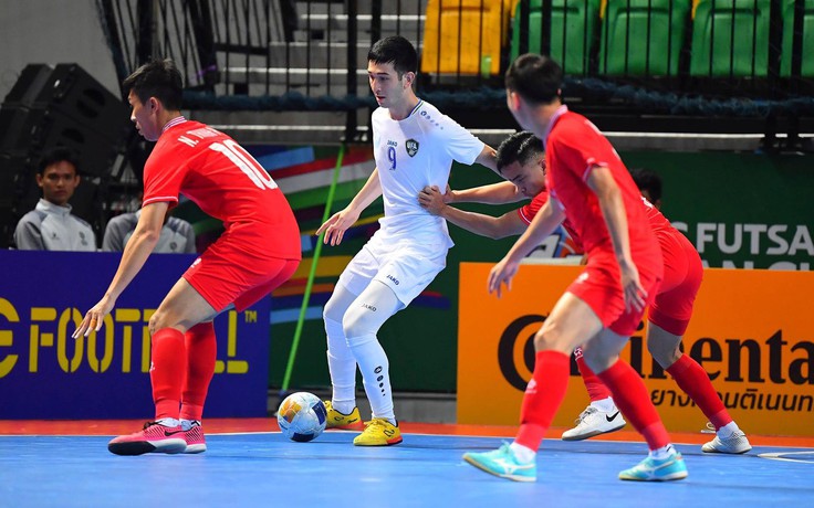 VCK futsal châu Á 2024, Việt Nam 1-2 Uzbekistan: Cú sút quá mạnh của Juraev