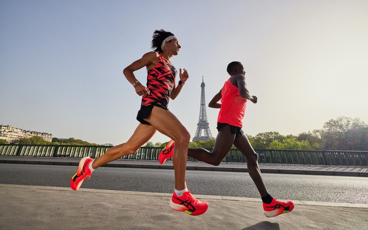 ASICS nâng hiệu suất cho dân chạy bộ chuyên nghiệp với 2 mẫu giày mới