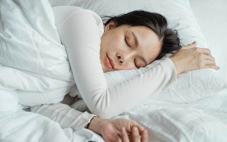 Nhiều quan điểm về tư thế ngủ tốt nhất cho tim