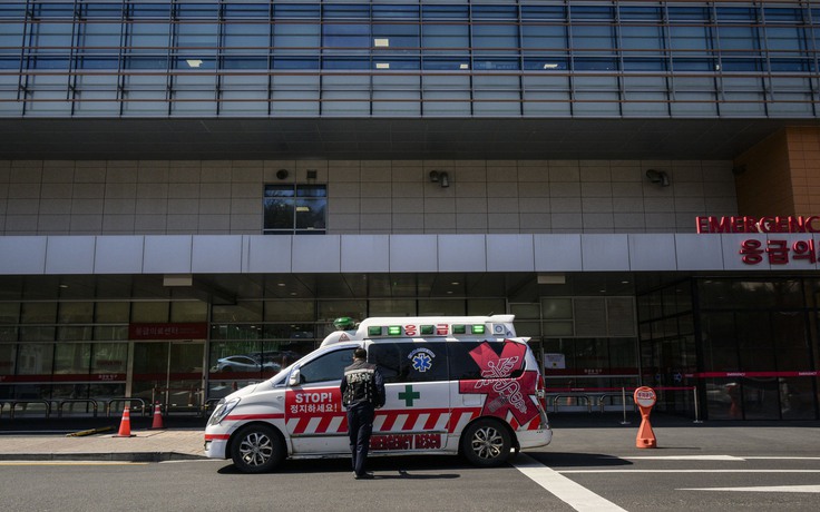 Giáo sư y khoa đình công vì mệt mỏi, 50 bệnh viện Hàn Quốc bị ảnh hưởng