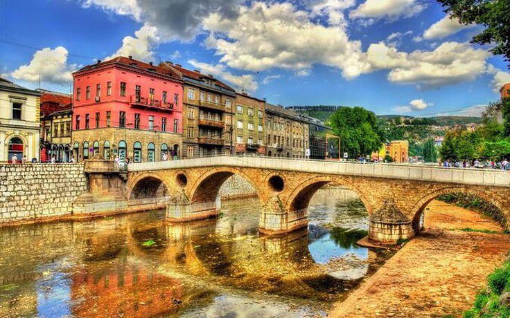 Trải nghiệm du lịch tại Sarajevo, thủ đô của Bosnia và Hercegovina