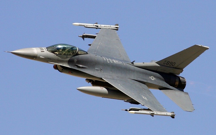 Ukraine lấp lửng khoe F-16 sắp ra mắt