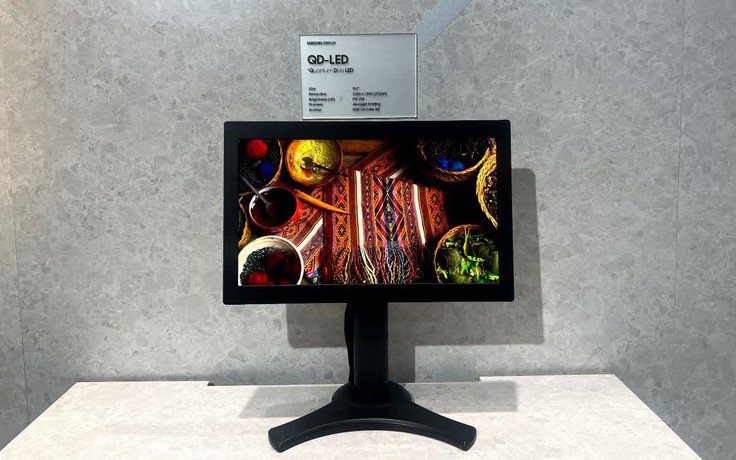 Samsung trình làng màn hình QD-LED đầu tiên trên thế giới