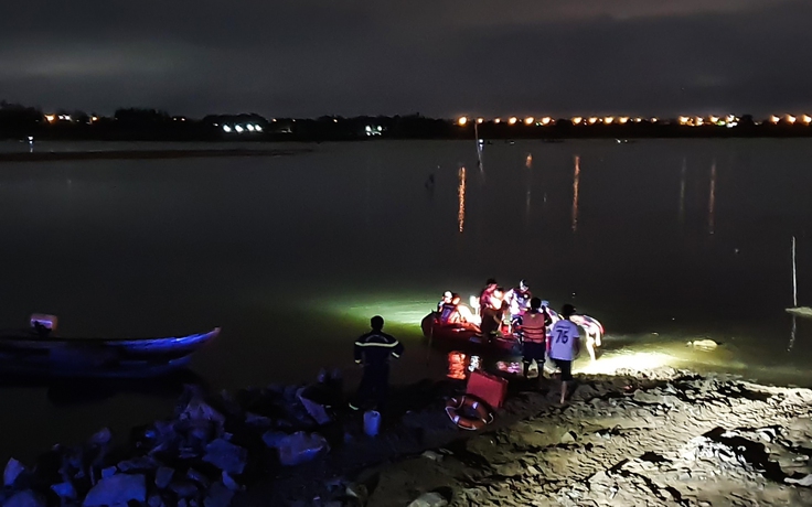 Quảng Ngãi: Một phụ nữ mất tích khi cào don trên sông Trà Khúc