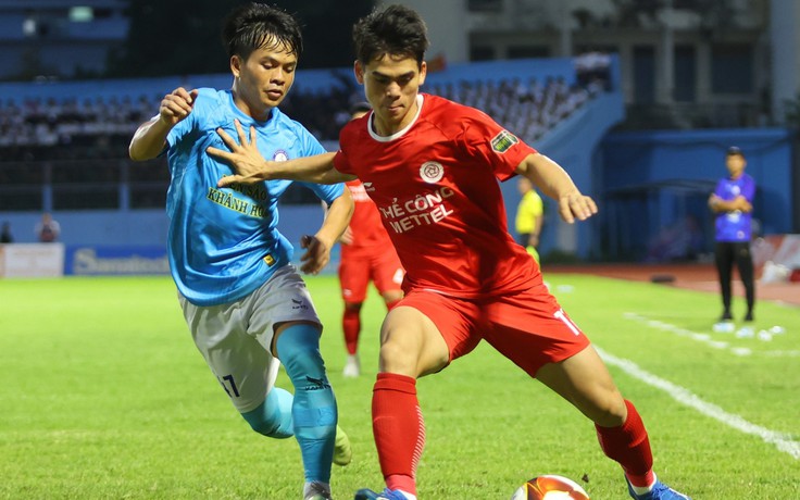 Sao trẻ đội tuyển Việt Nam tỏa sáng, Thể Công Viettel khiến CLB Khánh Hòa chìm sâu