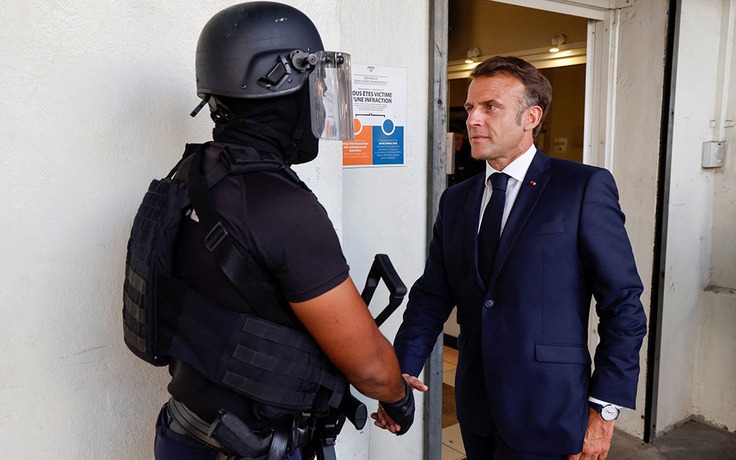 Tổng thống Pháp đến New Caledonia giữa bạo loạn