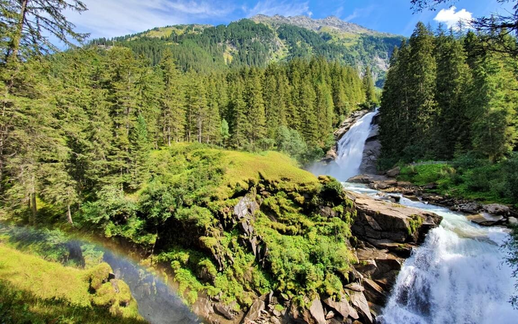 Chiêm ngưỡng 5 thác nước hùng vĩ tại Áo đẹp như tranh vẽ