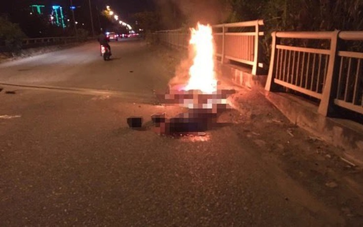 TP.HCM: Truy tìm tài xế liên quan vụ nam sinh tử vong cạnh xe máy bốc cháy