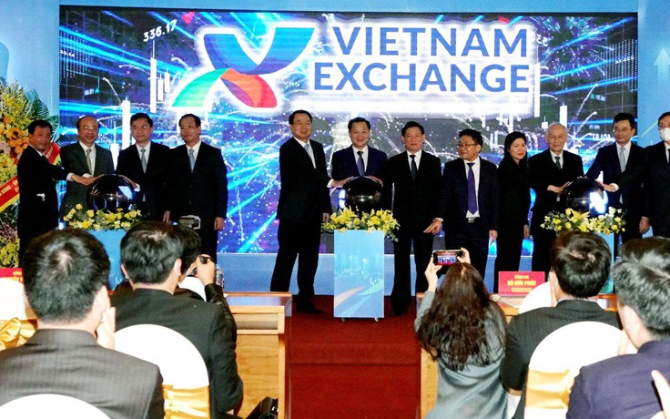 Sở giao dịch chứng khoán Việt Nam đạt  gần 2.000 tỉ đồng lợi nhuận