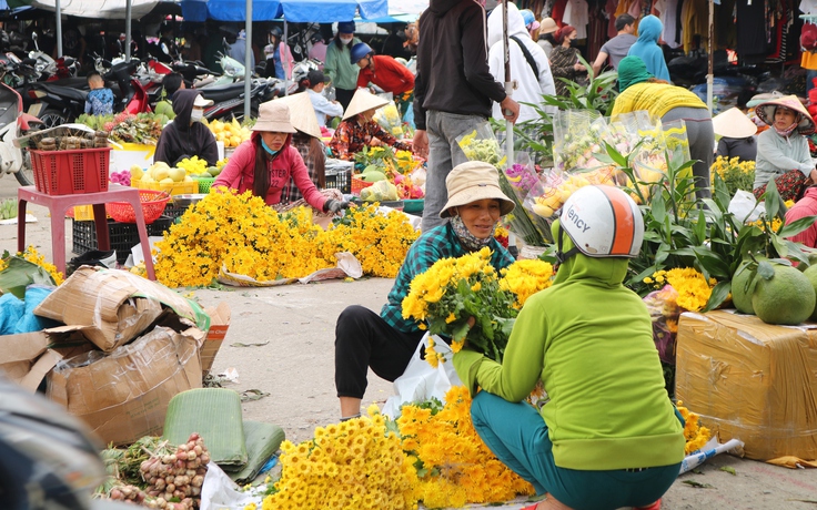 Mùng 5 tháng 5: Chạnh lòng nhớ quê da diết