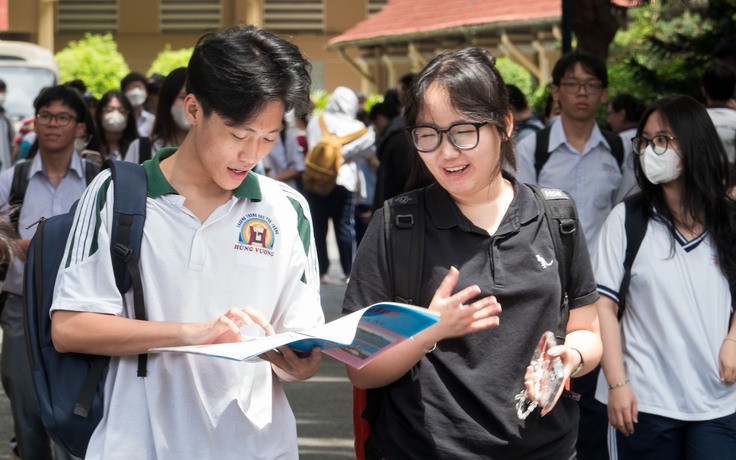 Thi đánh giá năng lực: Thí sinh 'choáng' trước câu hỏi, 'Việt Nam có bao nhiêu đảo?'