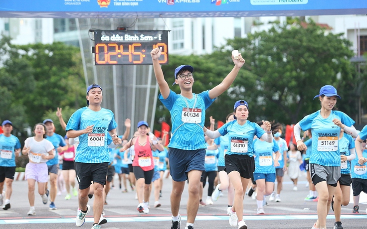 8.000 VĐV đua tài giải VnExpress Marathon Quy Nhơn 2024, tiền thưởng bạc tỉ