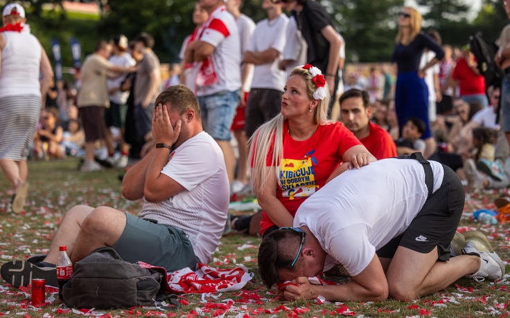 Ba Lan đau đớn trở thành đội đầu tiên bị loại ở EURO 2024