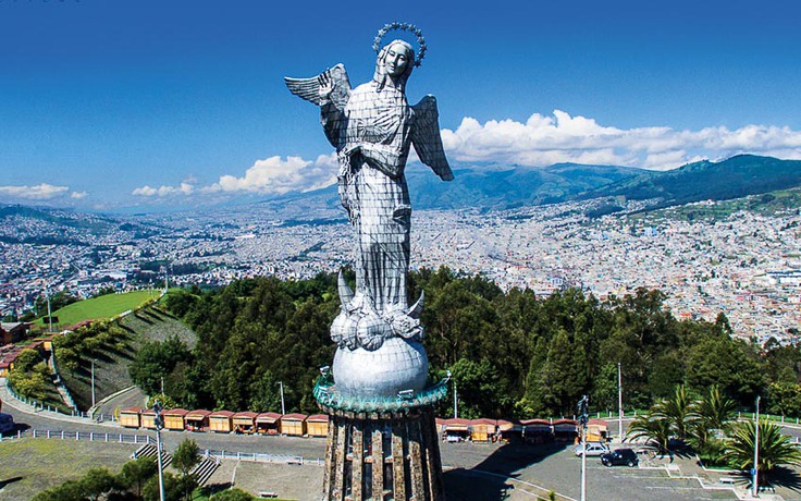 Tới Ecuador thăm thủ đô với nhiều hàng thủ công đẹp, biển xanh, núi lửa hùng vĩ